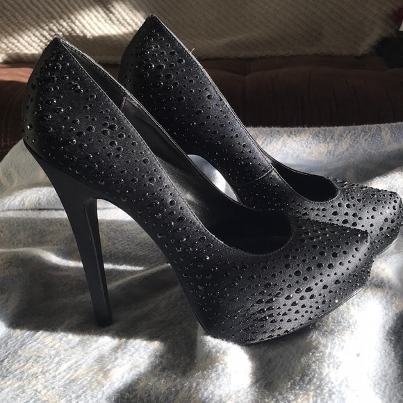 Bakers Shoes - NWOB Black silk/rhinestone